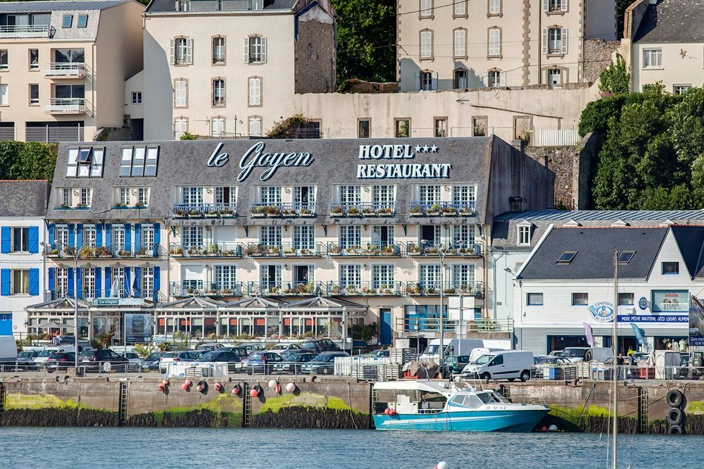 Logis Hotel Restaurant Le Goyen Audierne Exterior photo